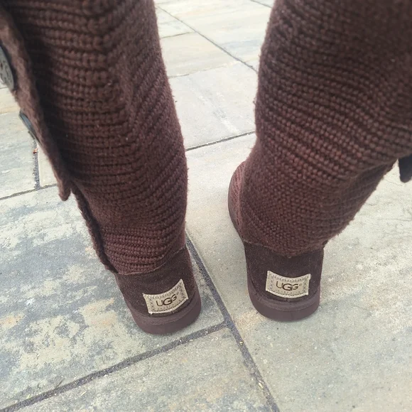 UGG Brown Knit Convertable Boots  Size 7 Good Condition!! - Picture 3 of 15